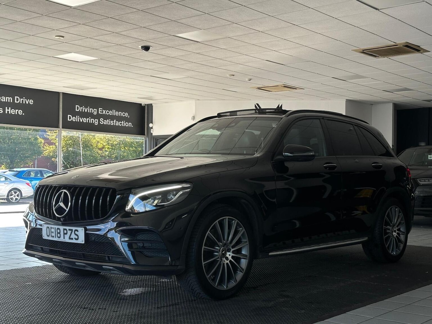 Used Mercedes-Benz GLC 2018 for sale - 76656275: Photo 5