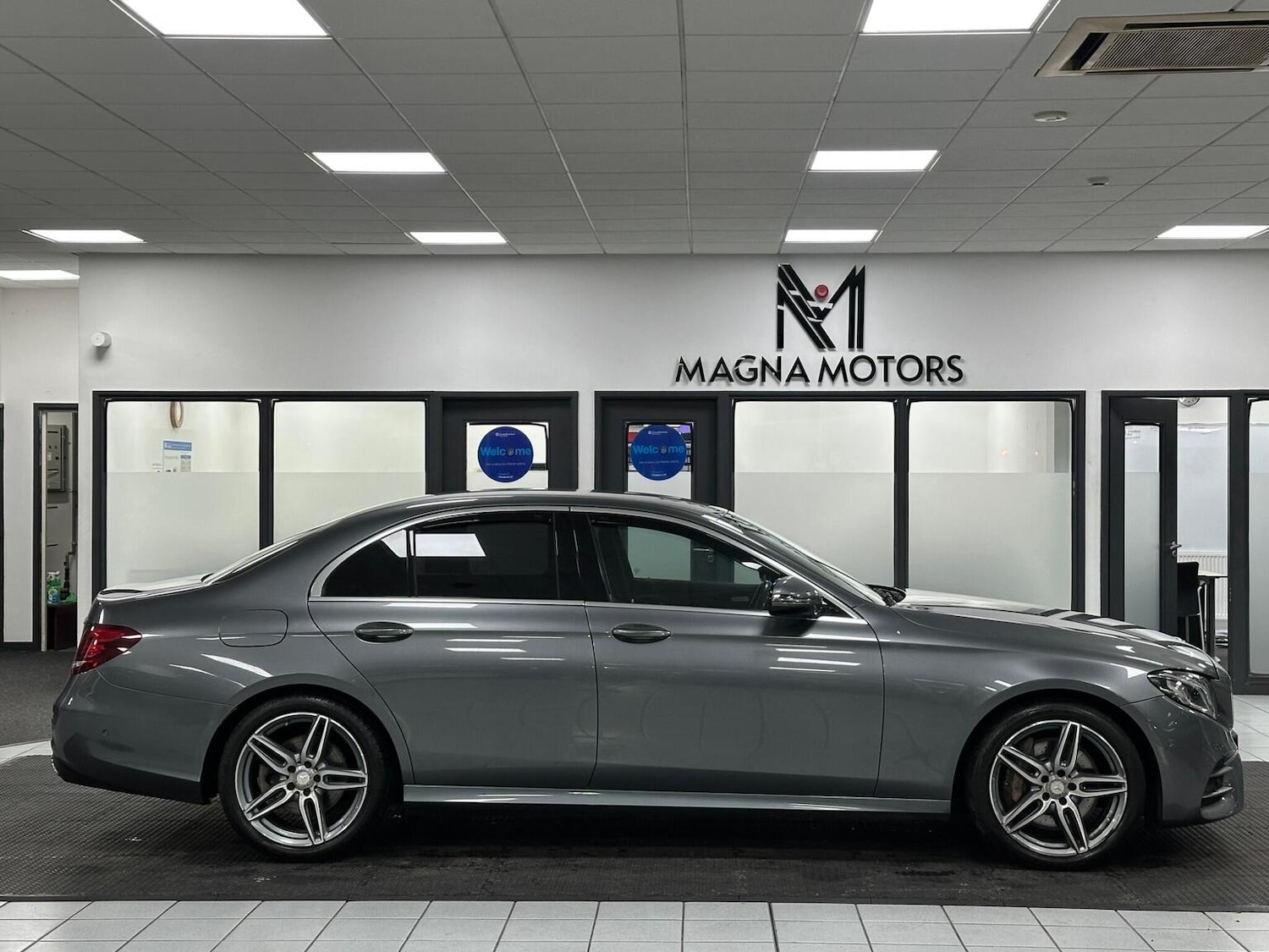 Used Mercedes-Benz E Class 2017 for sale - 77129603: Photo 3