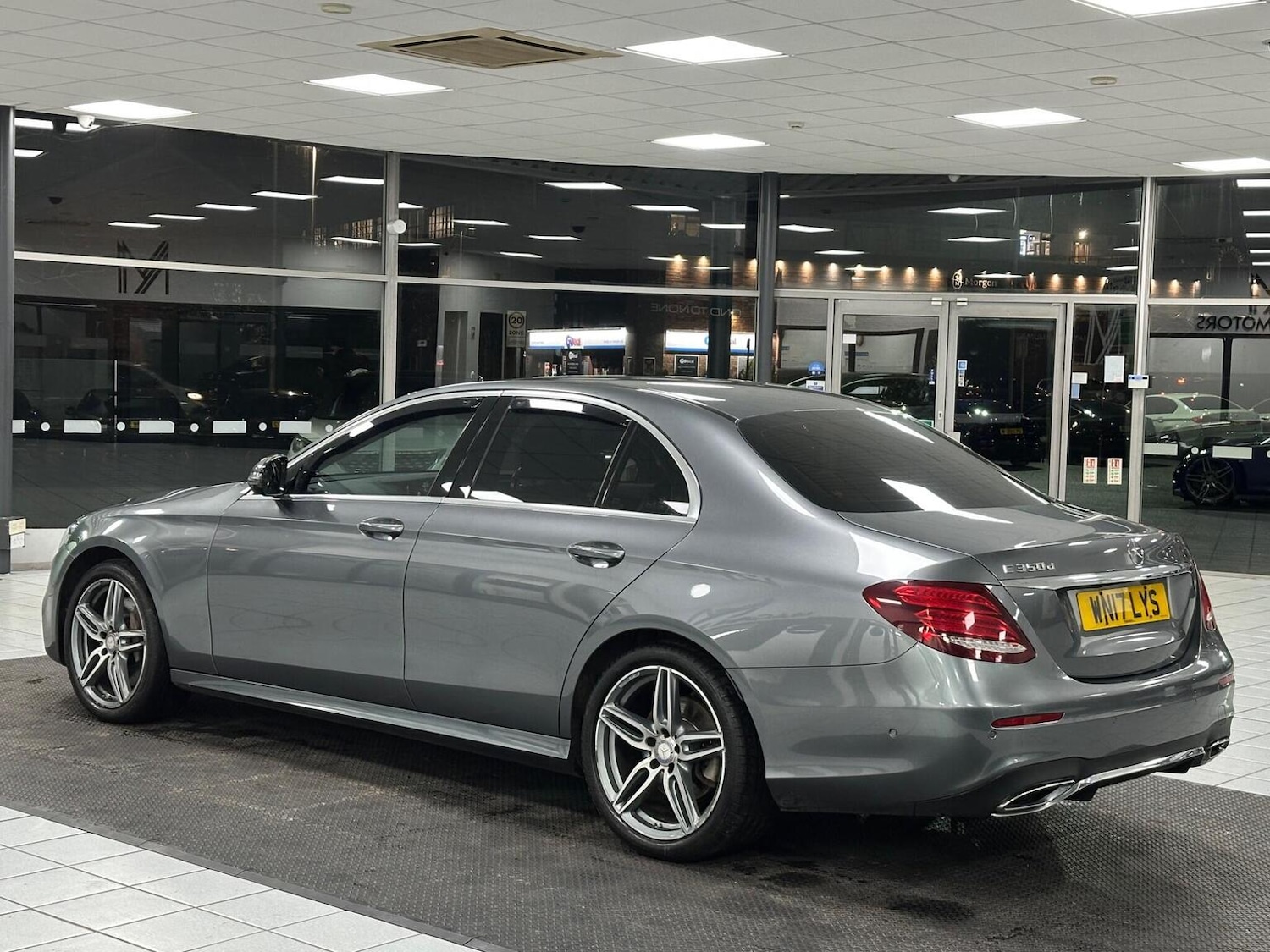 Used Mercedes-Benz E Class 2017 for sale - 77129603: Photo 9