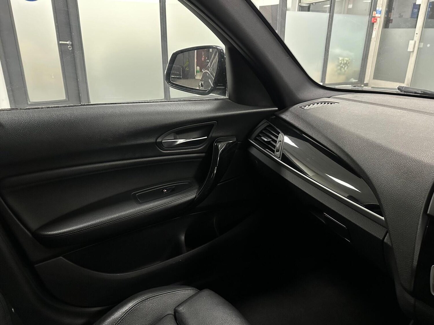 Used BMW 1 Series 2017 for sale - 76656196: Photo 32