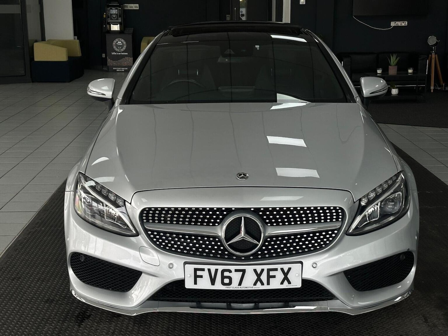 Used Mercedes-Benz C Class 2018 for sale - 77052996: Photo 4