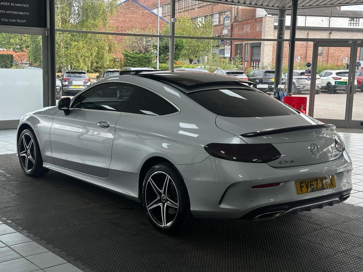 Used Mercedes-Benz C Class 2018 for sale - 77052996: Photo 8