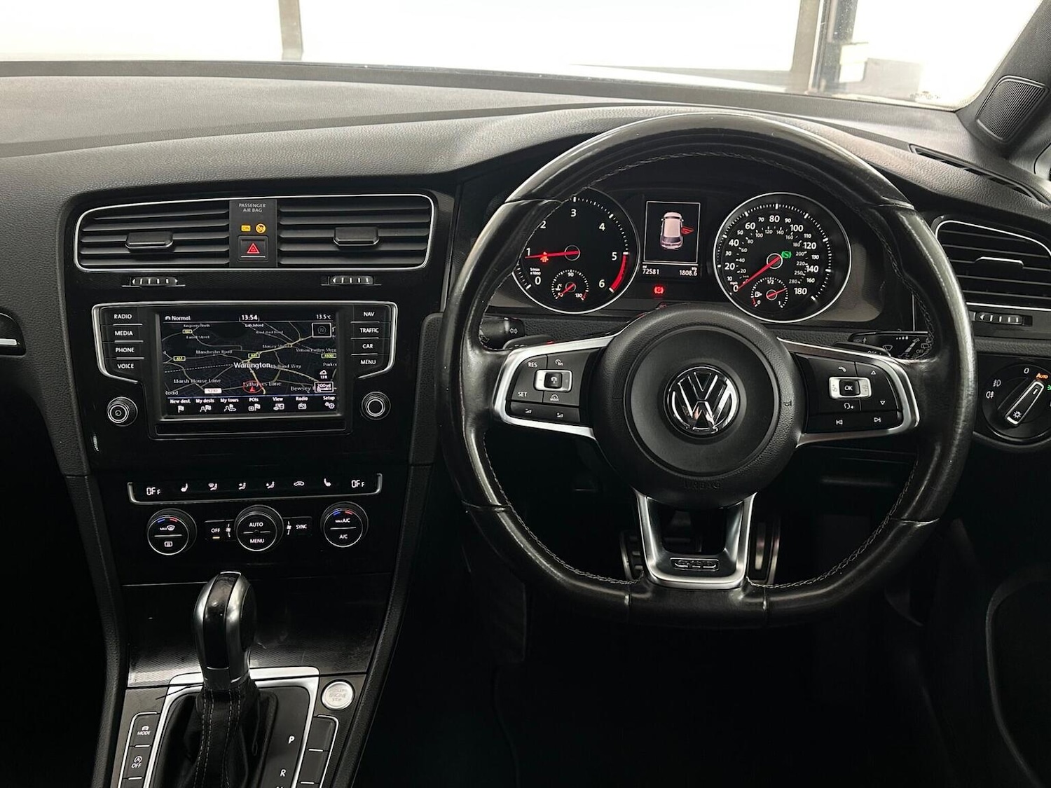 Used Volkswagen Golf 2016 for sale - 76769596: Photo 17