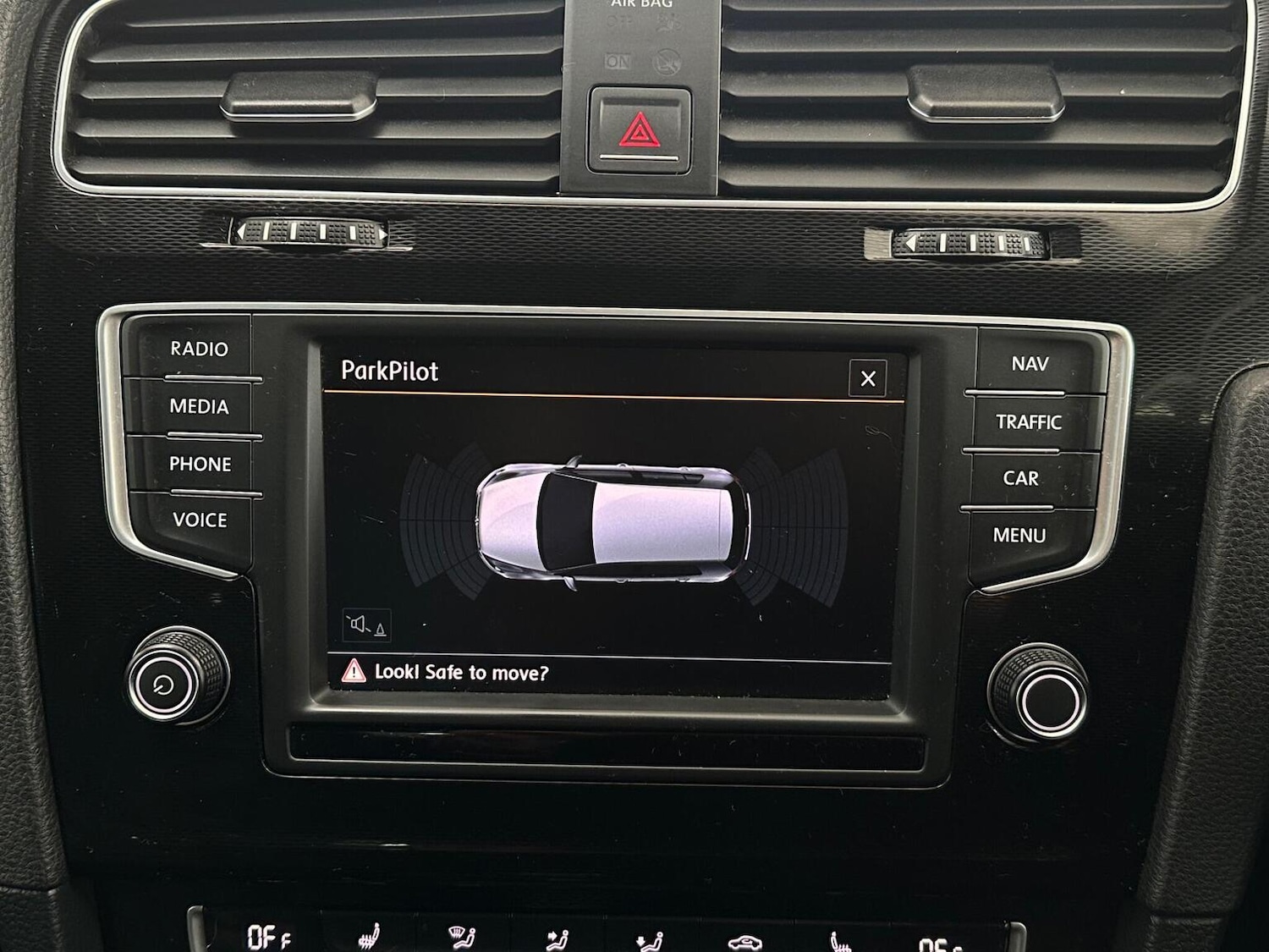 Used Volkswagen Golf 2016 for sale - 76769596: Photo 28