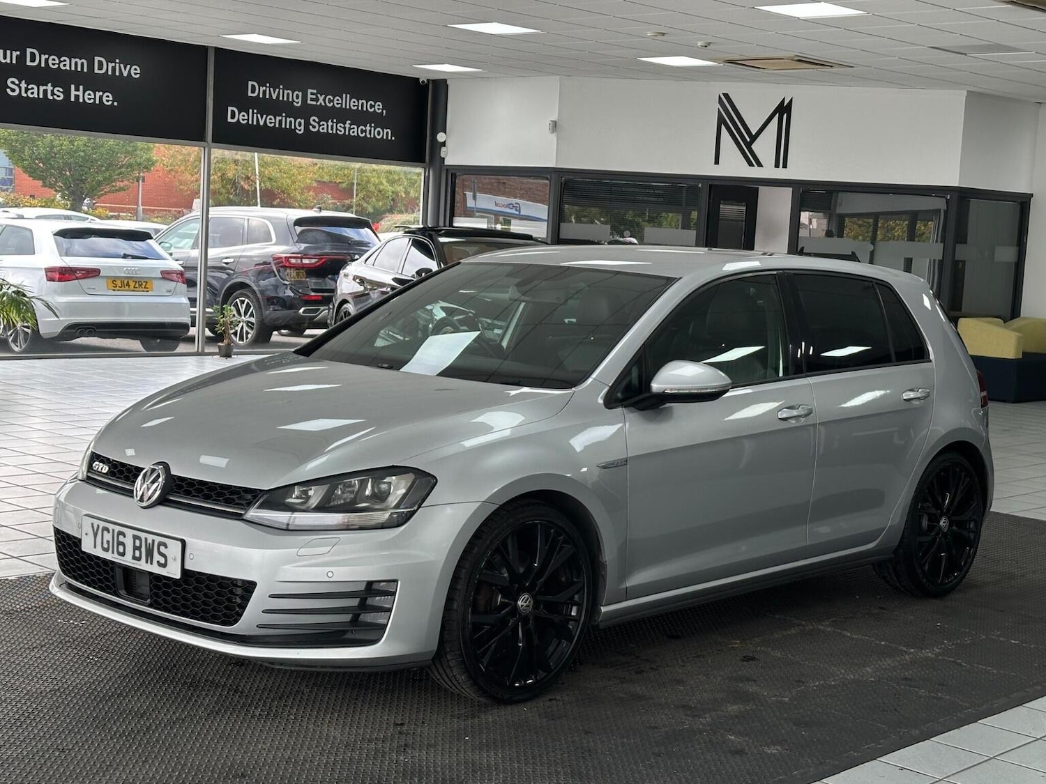 Used Volkswagen Golf 2016 for sale - 76769596: Photo 5