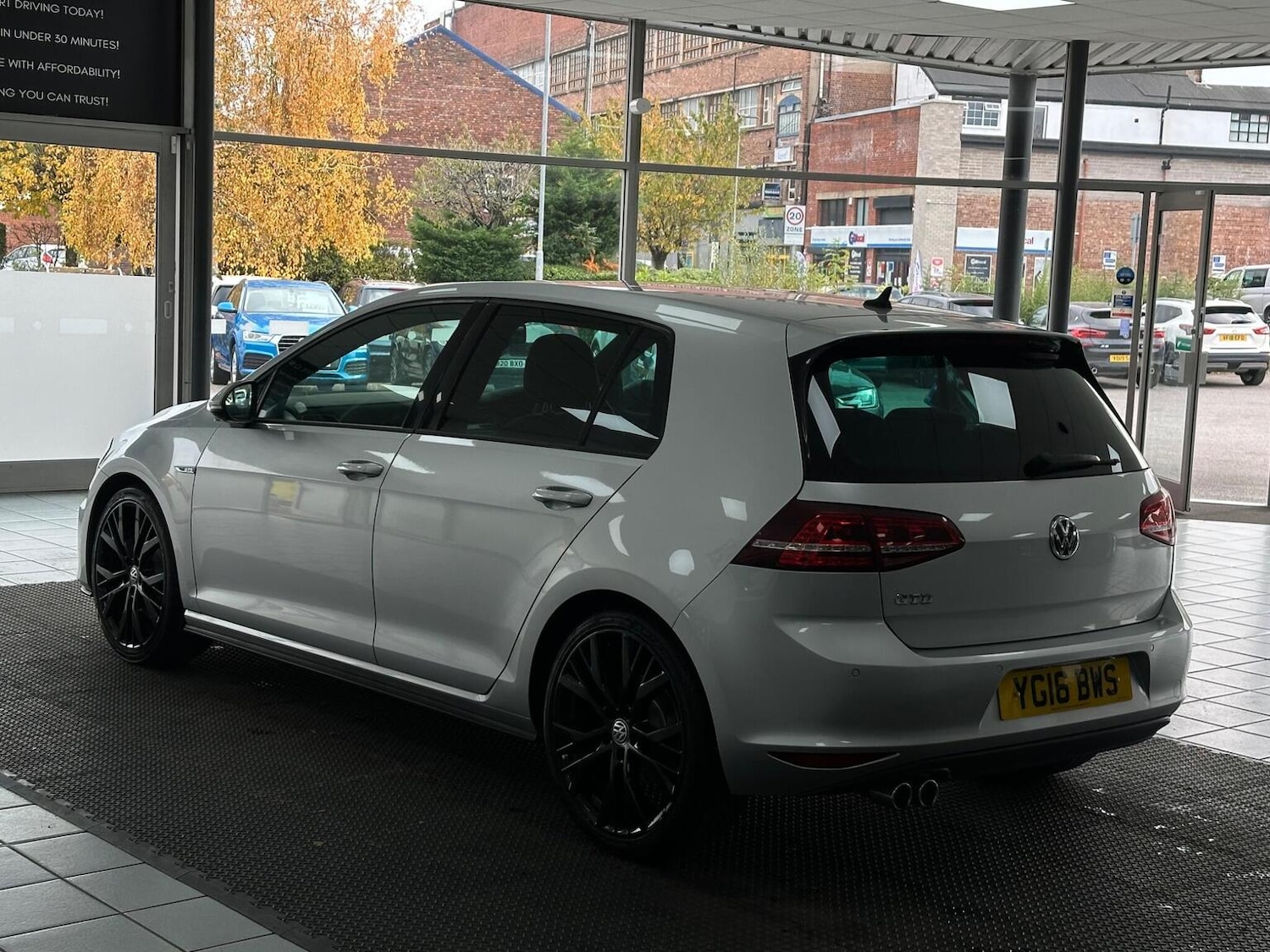 Used Volkswagen Golf 2016 for sale - 76769596: Photo 8