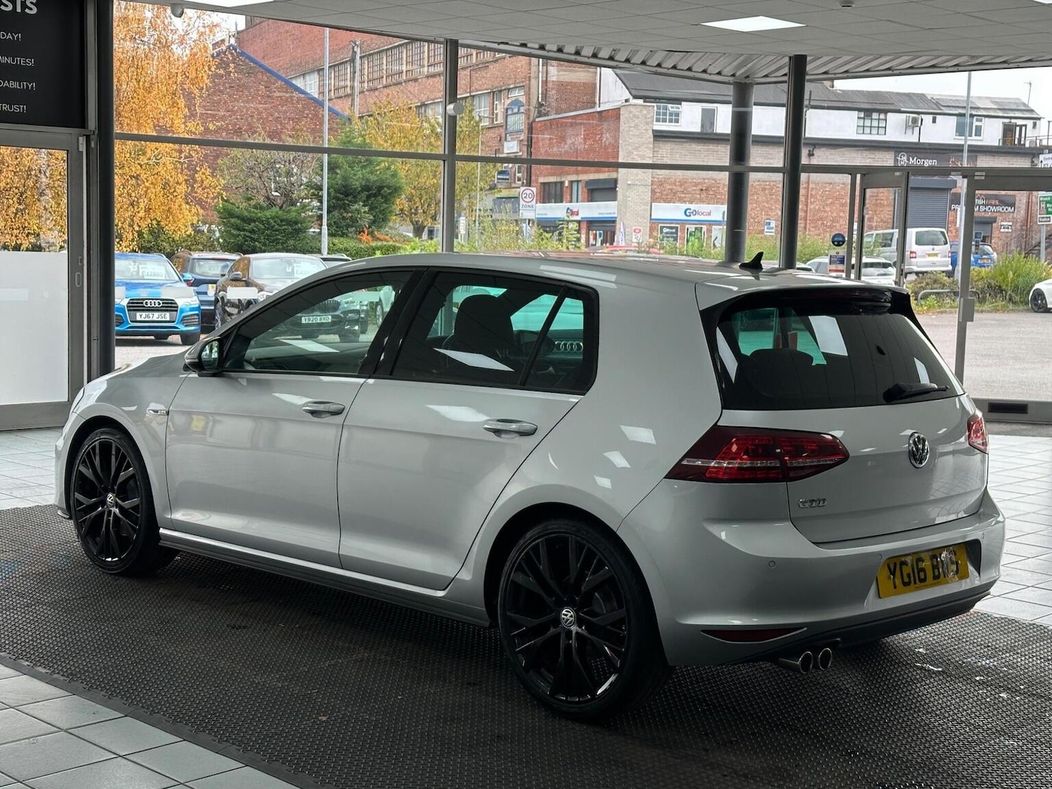 Used Volkswagen Golf 2016 for sale - 76769596: Photo 9