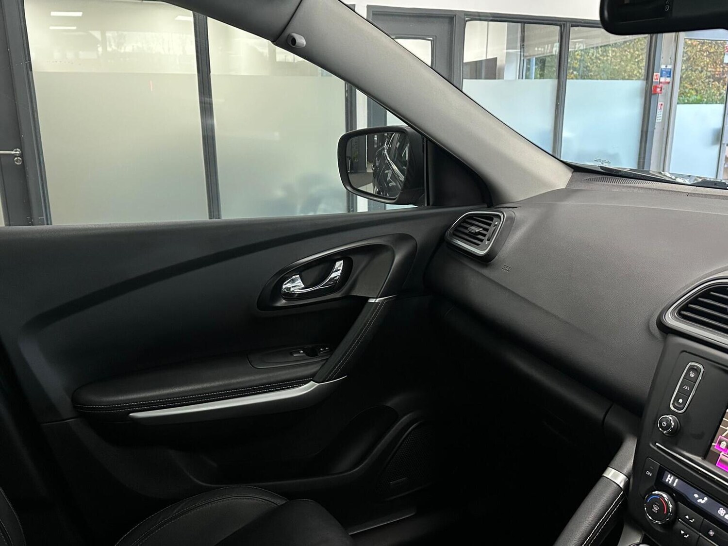 Used Renault Kadjar 2017 for sale - 76656062: Photo 19