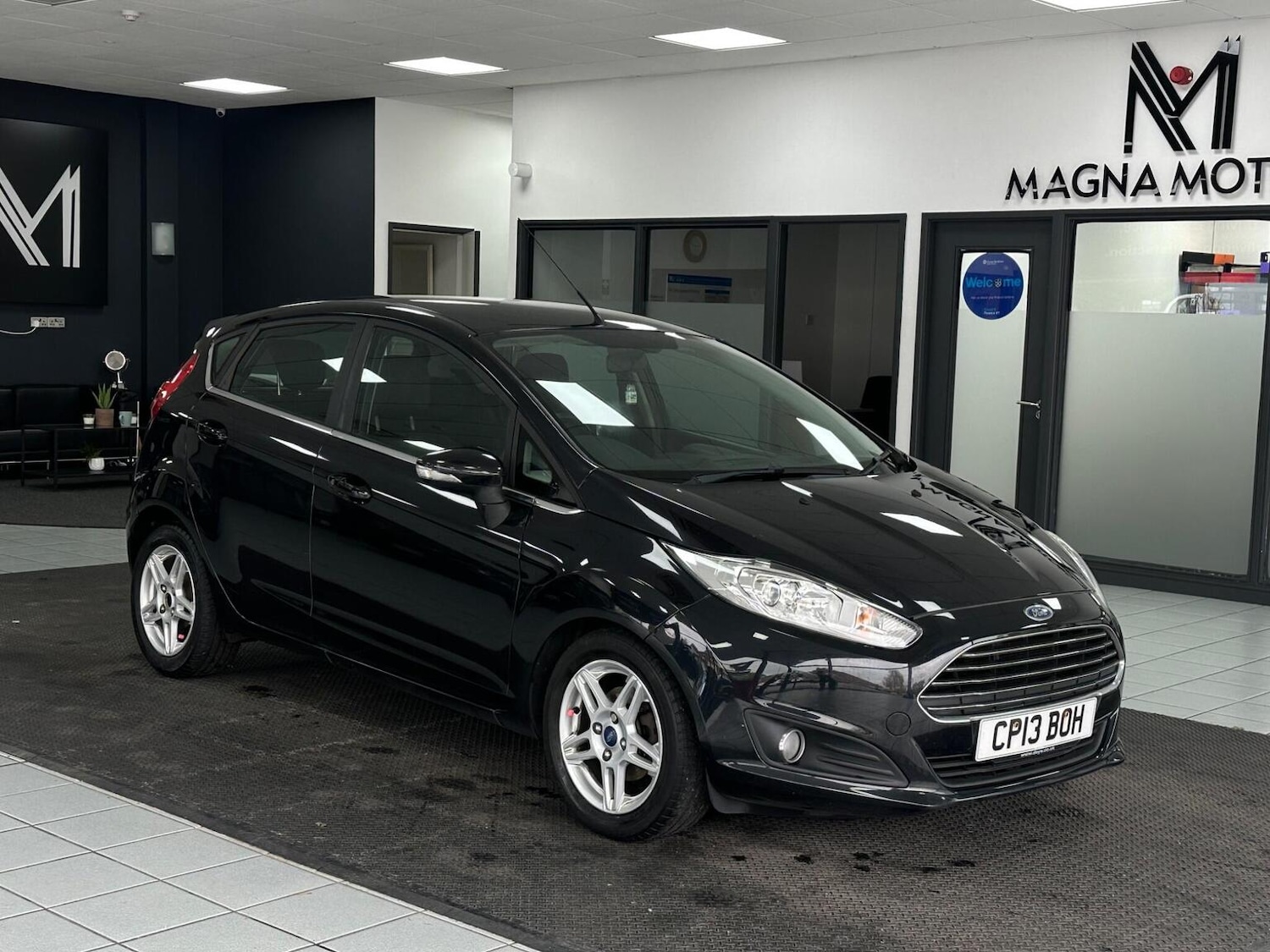 Used Ford Fiesta 2013 for sale - 76656047: Photo 2