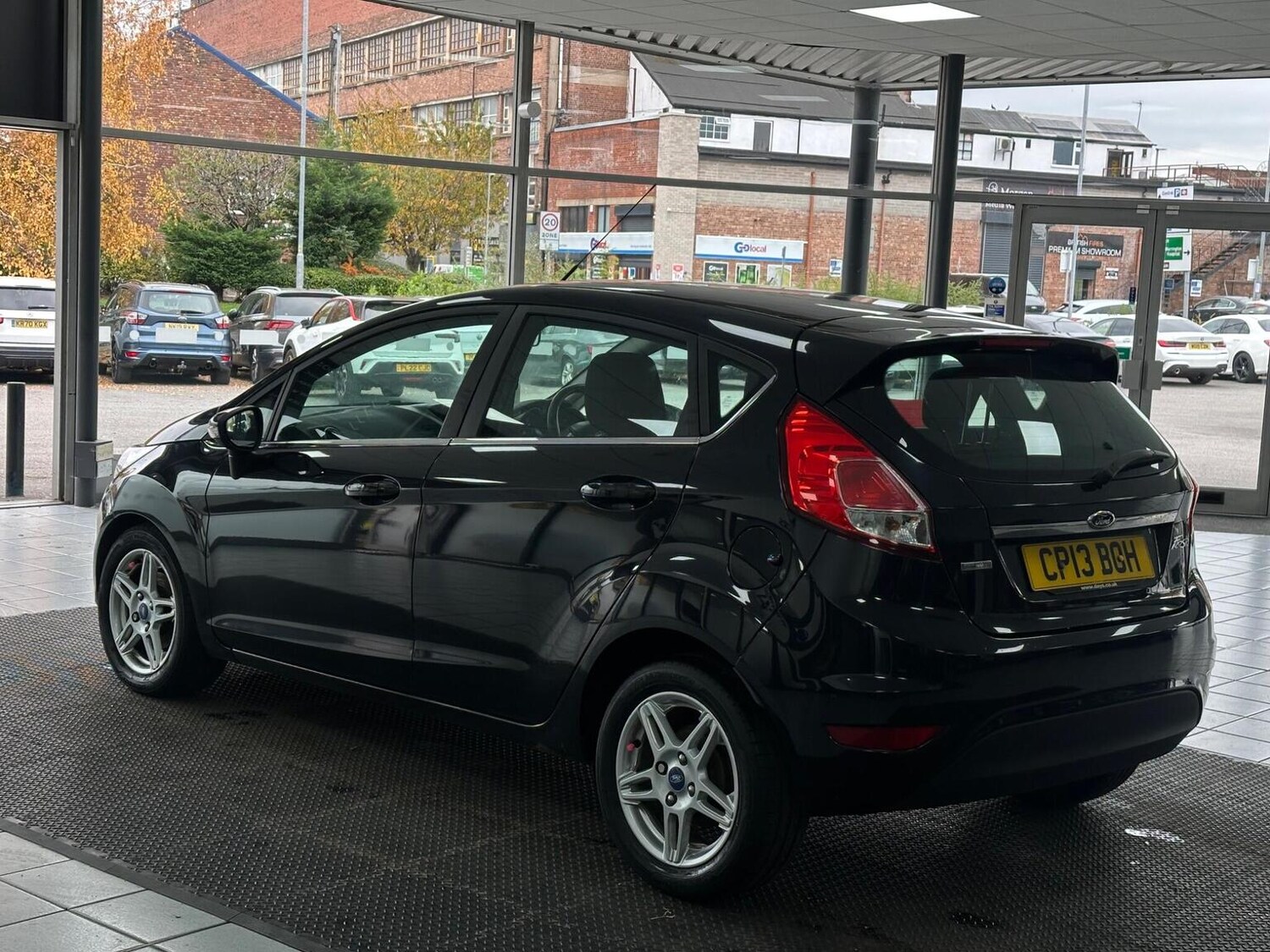 Used Ford Fiesta 2013 for sale - 76656047: Photo 8