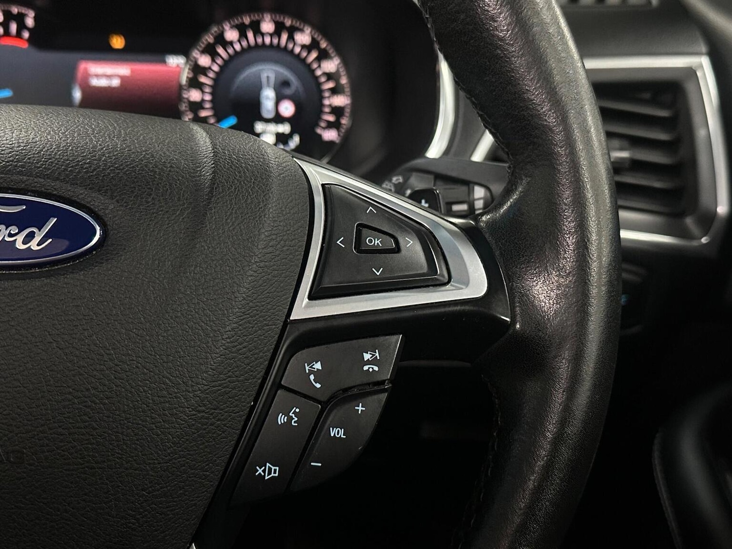 Used Ford Edge 2017 for sale - 76656241: Photo 26