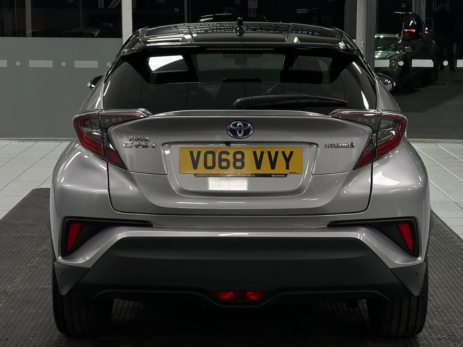 Used Toyota C-HR 2018 for sale - 77065645: Photo 11