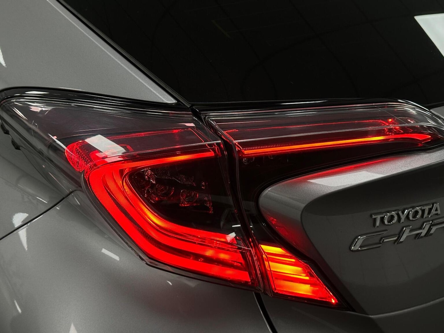 Used Toyota C-HR 2018 for sale - 77065645: Photo 40