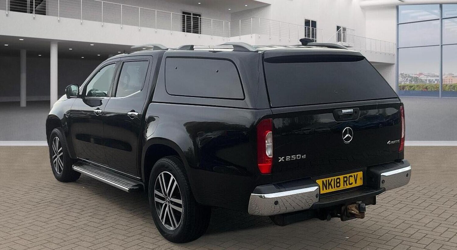 Used Mercedes-Benz X Class 2018 for sale - 76769939: Photo 3