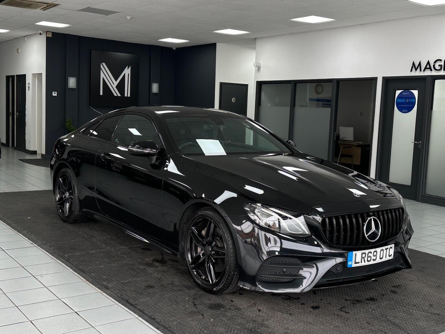 Used Mercedes-Benz E Class 2019 for sale - 76794258: Photo 2