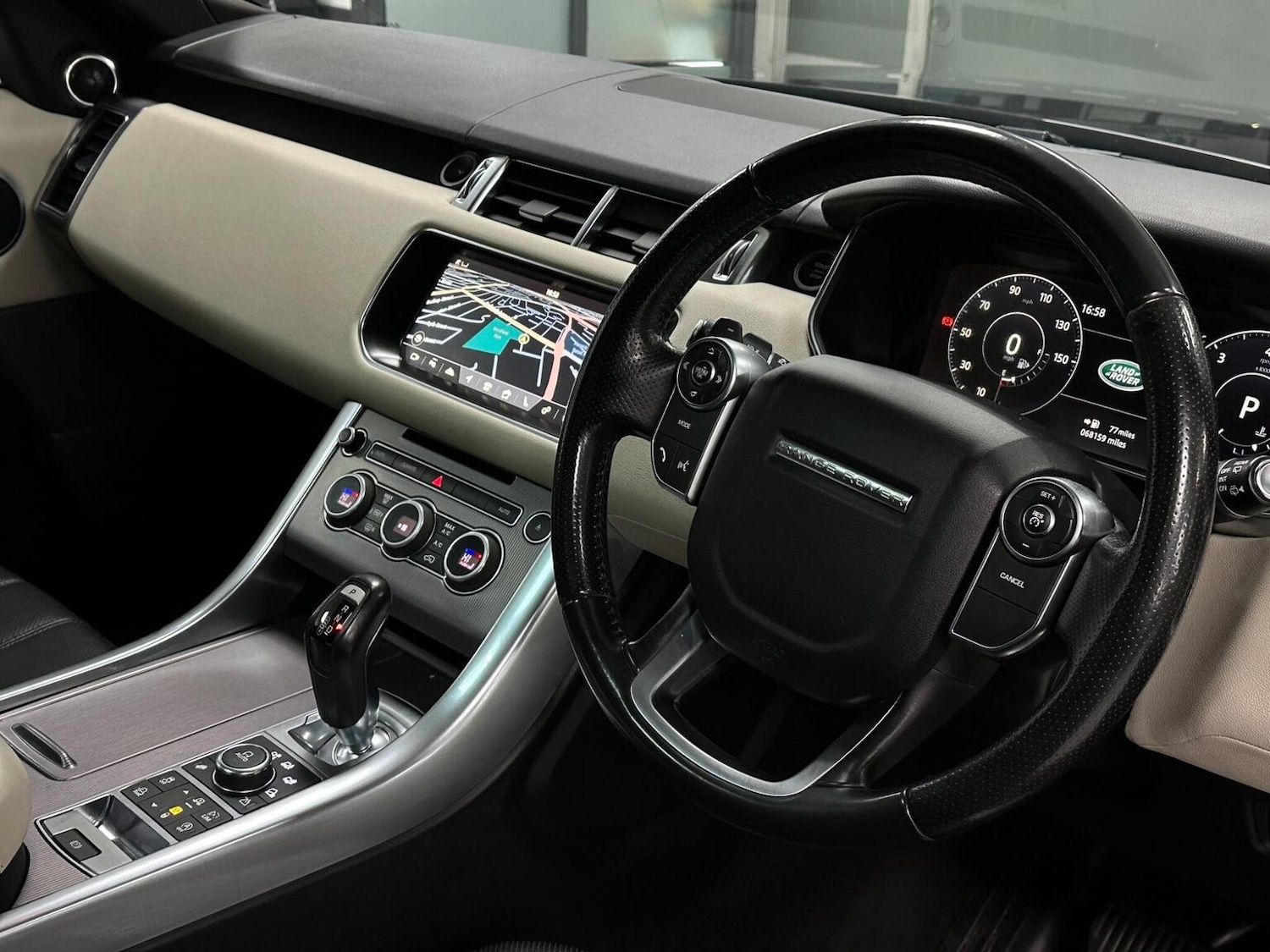 Used Land Rover Range Rover Sport 2017 for sale - 76837063: Photo 15