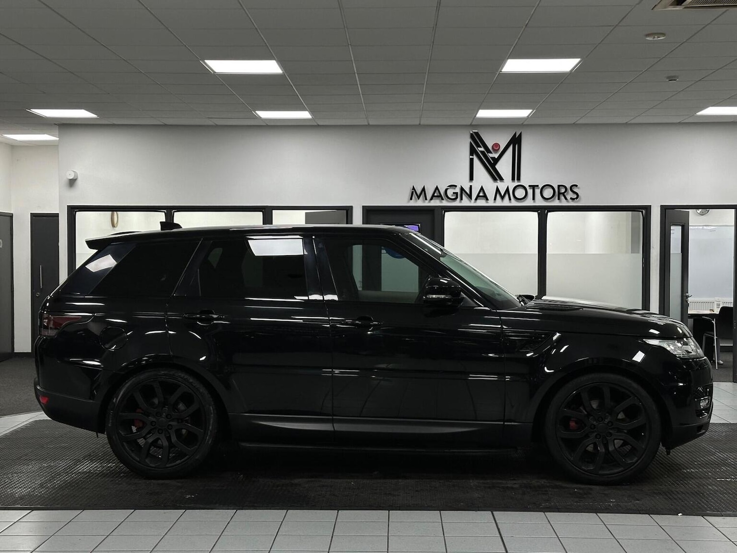 Used Land Rover Range Rover Sport 2017 for sale - 76837063: Photo 3