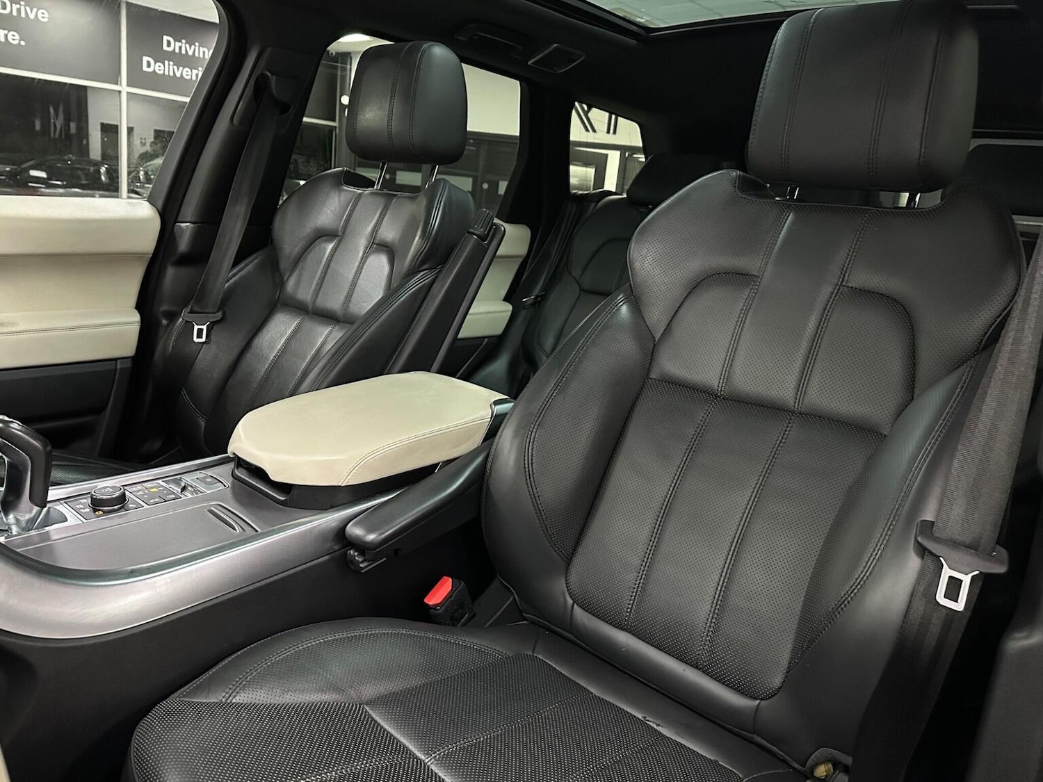 Used Land Rover Range Rover Sport 2017 for sale - 76837063: Photo 39