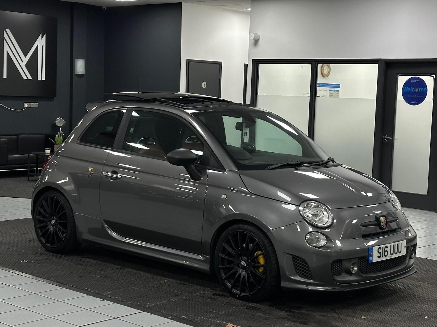 Used Abarth 595 2014 for sale - 76687202: Photo 2