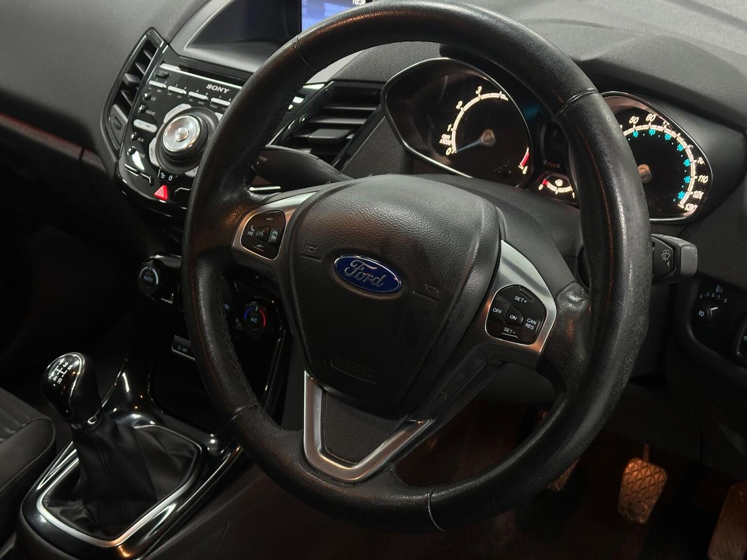 Used Ford Fiesta 2015 for sale - 77056601: Photo 16