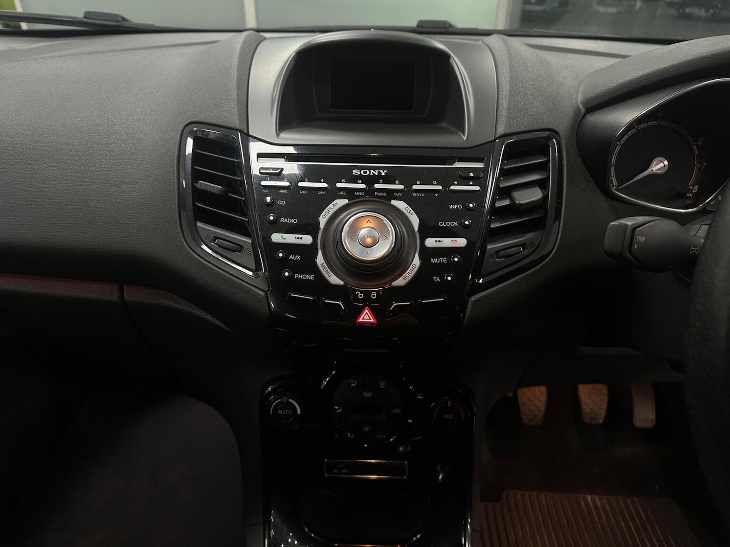 Used Ford Fiesta 2015 for sale - 77056601: Photo 19