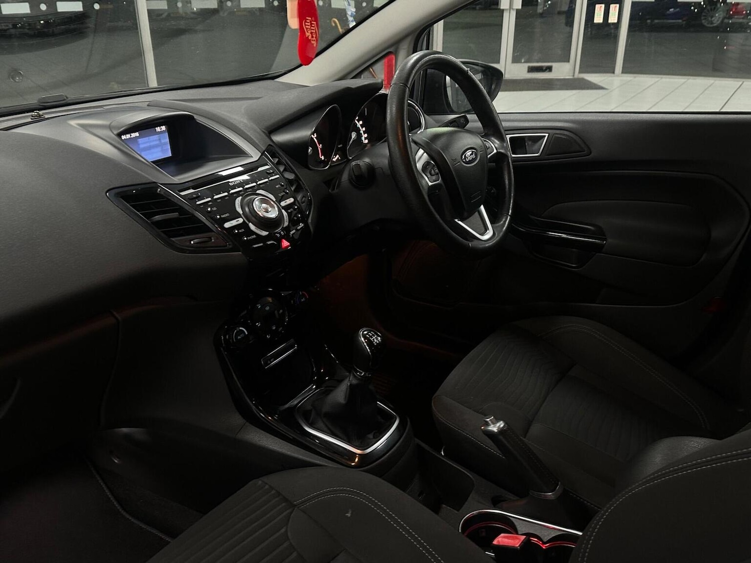 Used Ford Fiesta 2015 for sale - 77056601: Photo 31