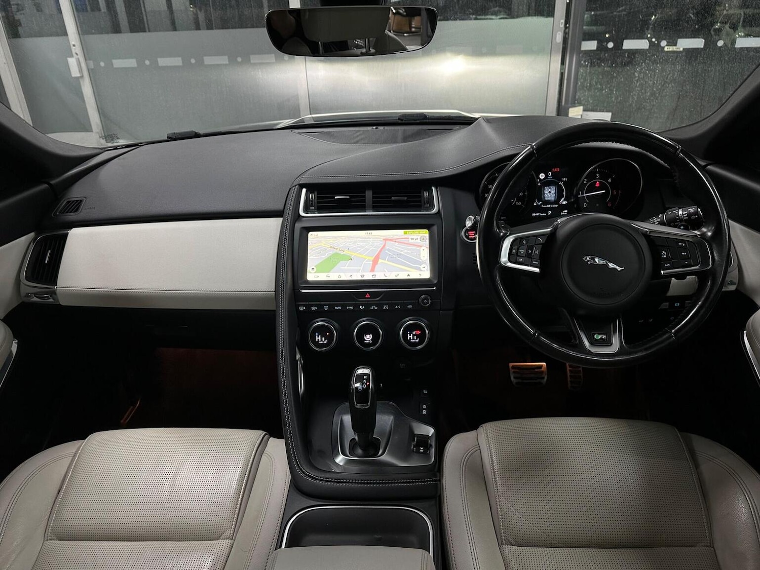Used Jaguar E-Pace 2018 for sale - 76712441: Photo 16