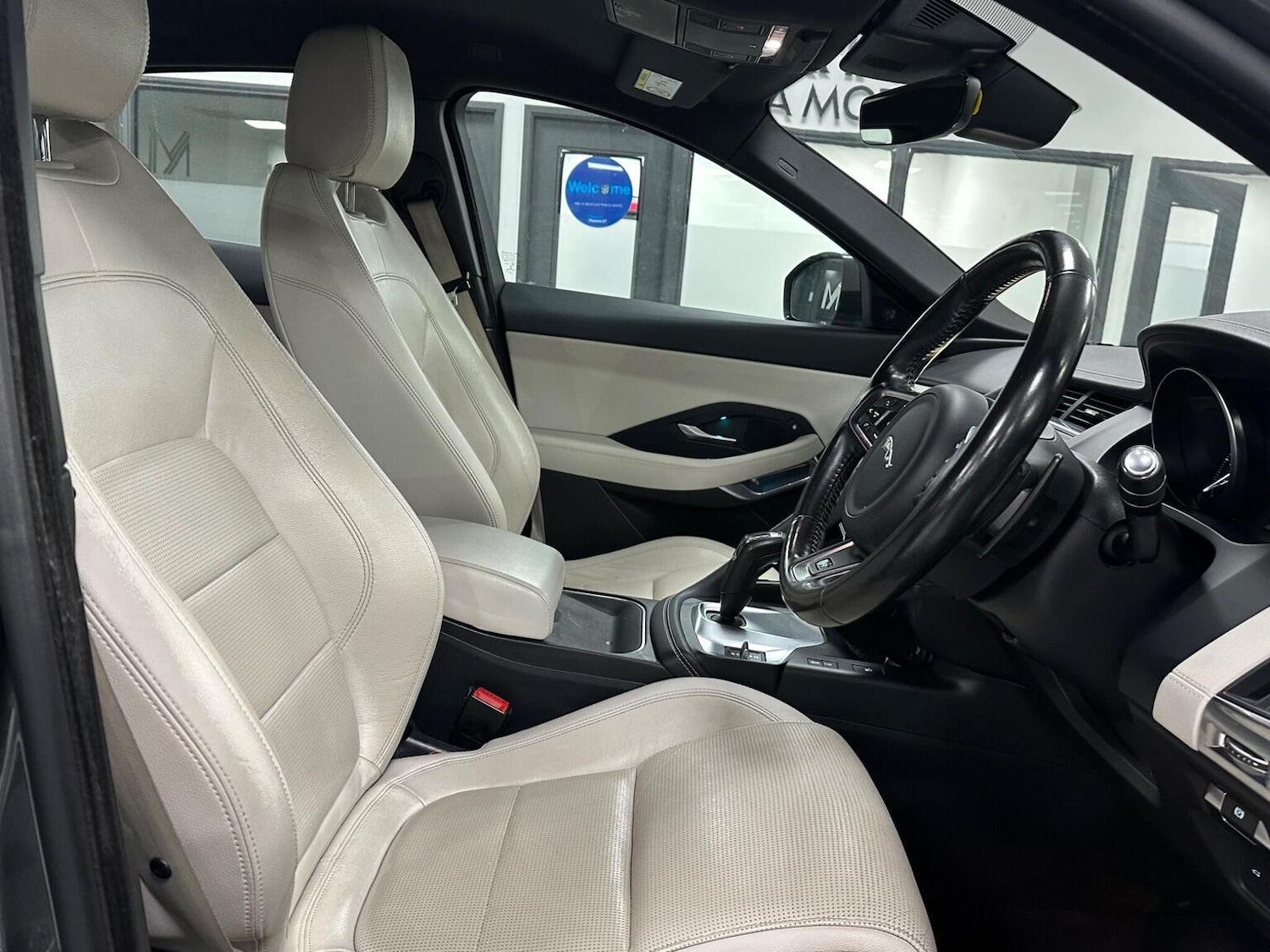 Used Jaguar E-Pace 2018 for sale - 76712441: Photo 21