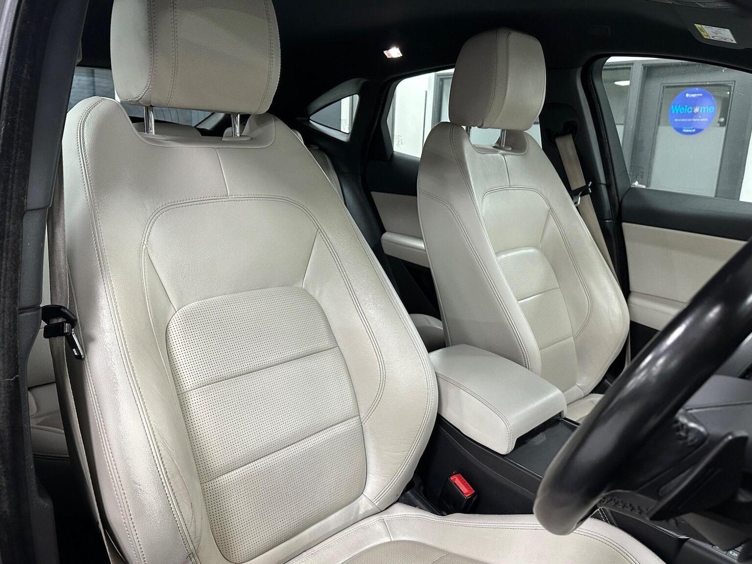 Used Jaguar E-Pace 2018 for sale - 76712441: Photo 22