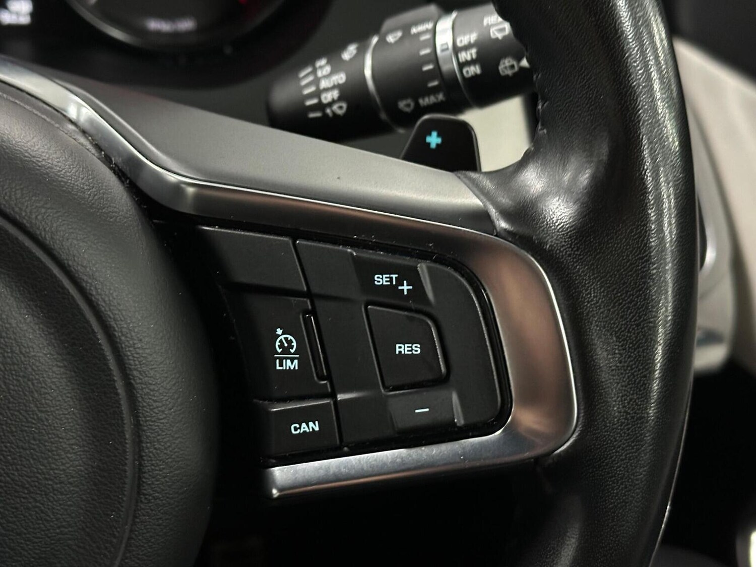 Used Jaguar E-Pace 2018 for sale - 76712441: Photo 25