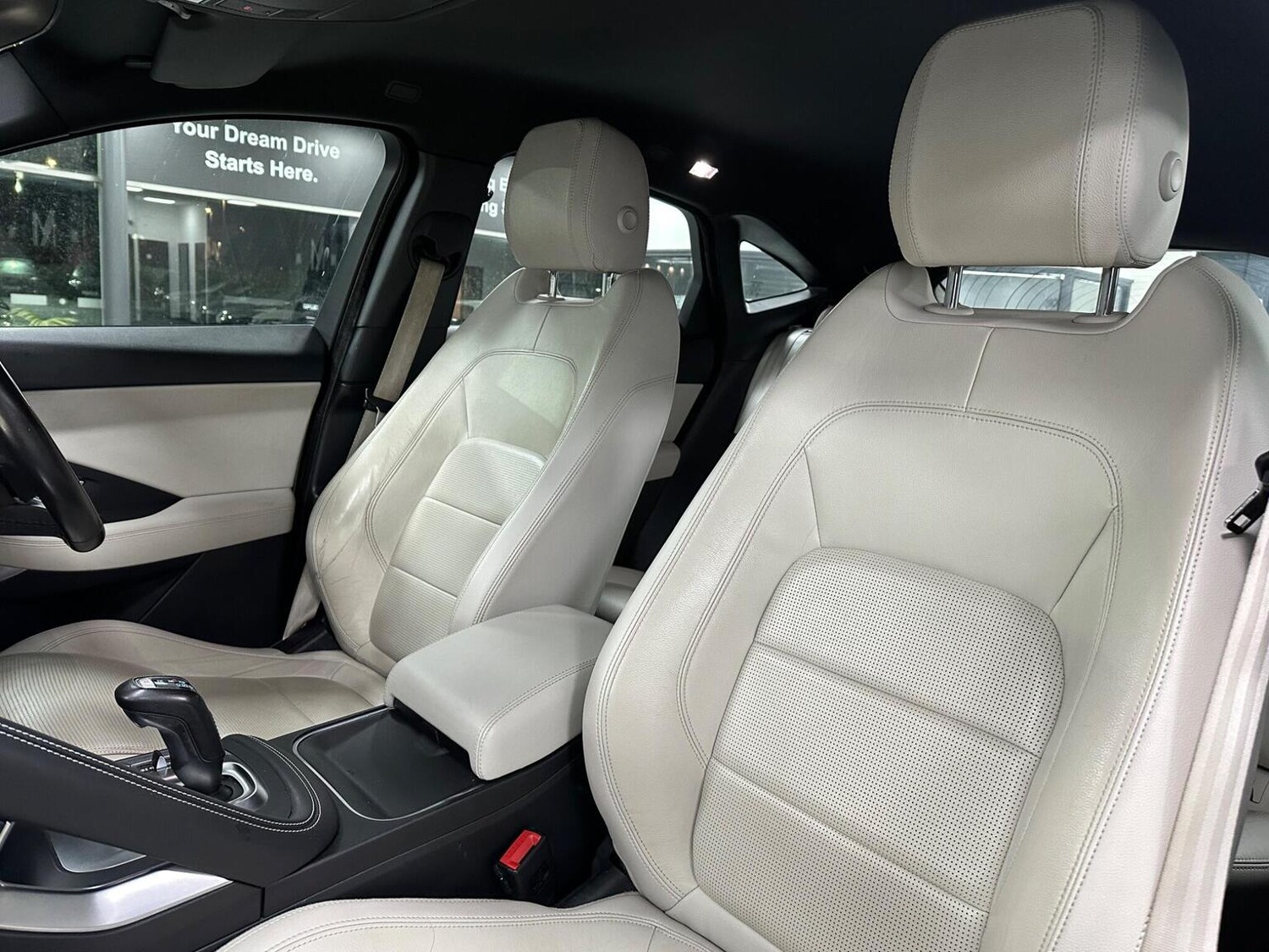 Used Jaguar E-Pace 2018 for sale - 76712441: Photo 39