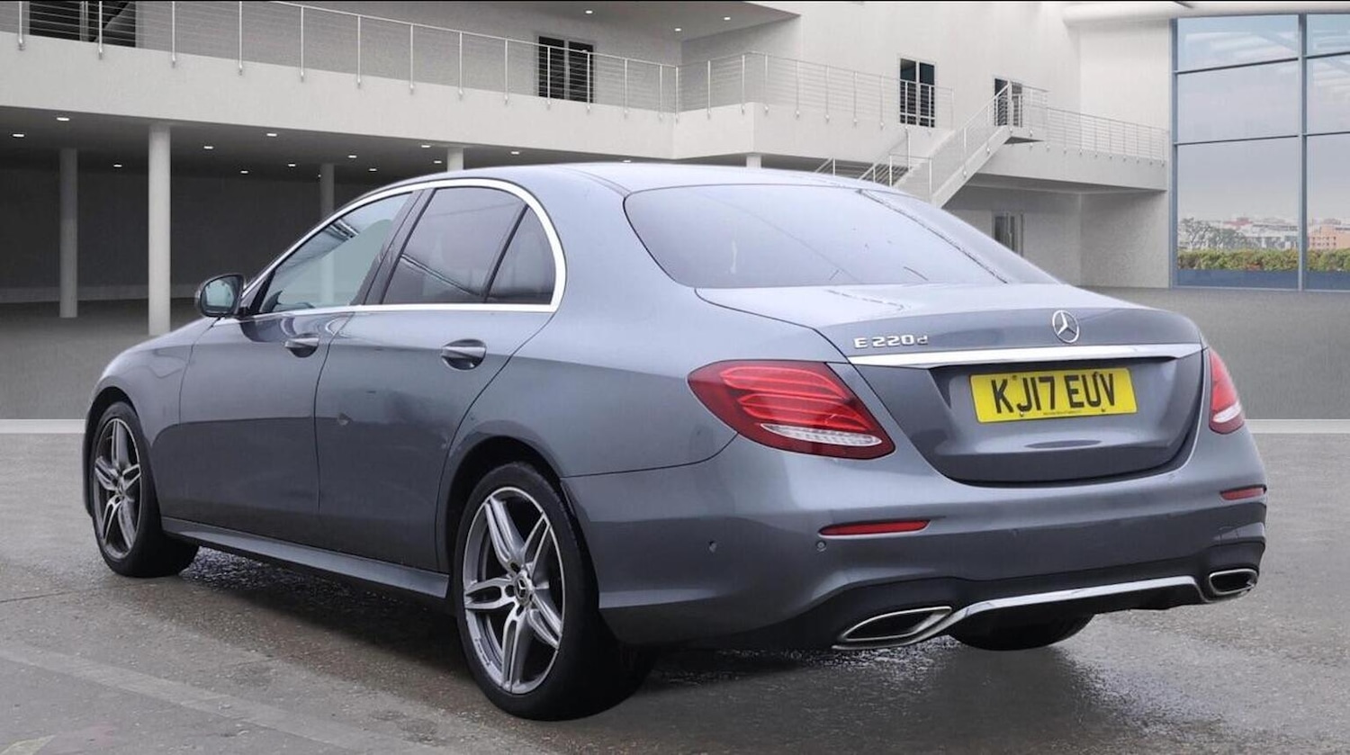 Used Mercedes-Benz E Class 2017 for sale - 76924418: Photo 3