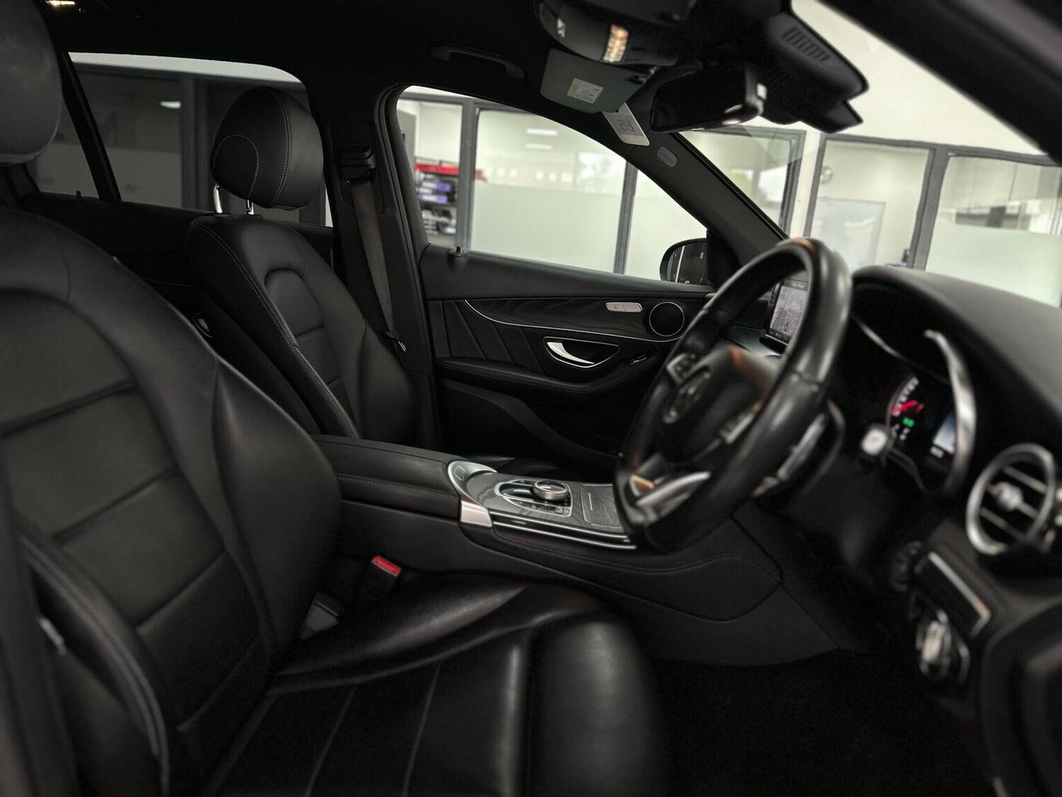 Used Mercedes-Benz GLC 2017 for sale - 76656210: Photo 20