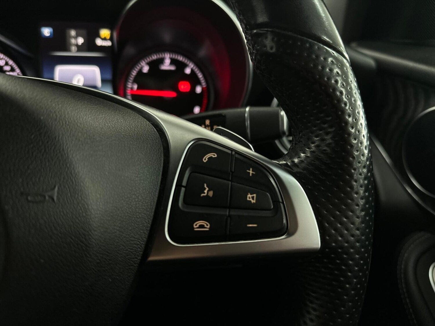 Used Mercedes-Benz GLC 2017 for sale - 76656210: Photo 24