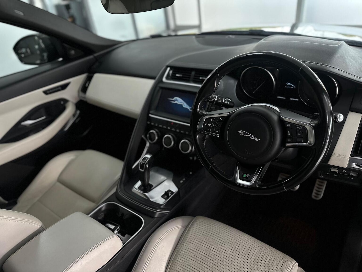 Used Jaguar E-Pace 2018 for sale - 77179710: Photo 16