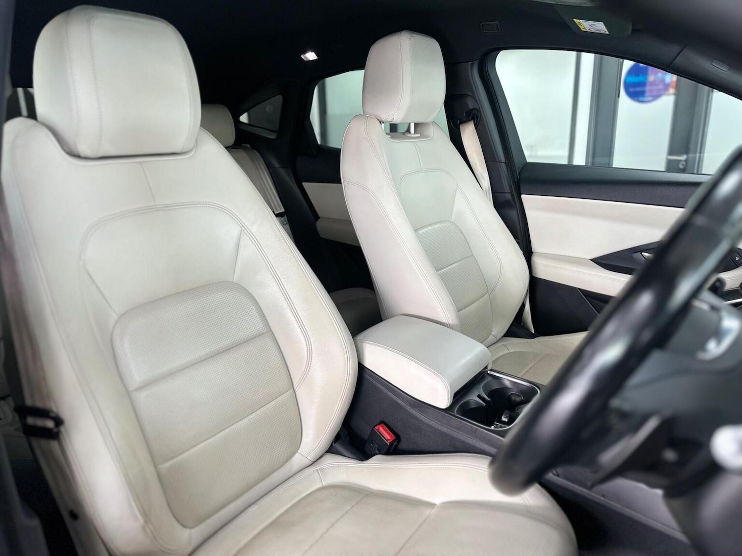 Used Jaguar E-Pace 2018 for sale - 77179710: Photo 24