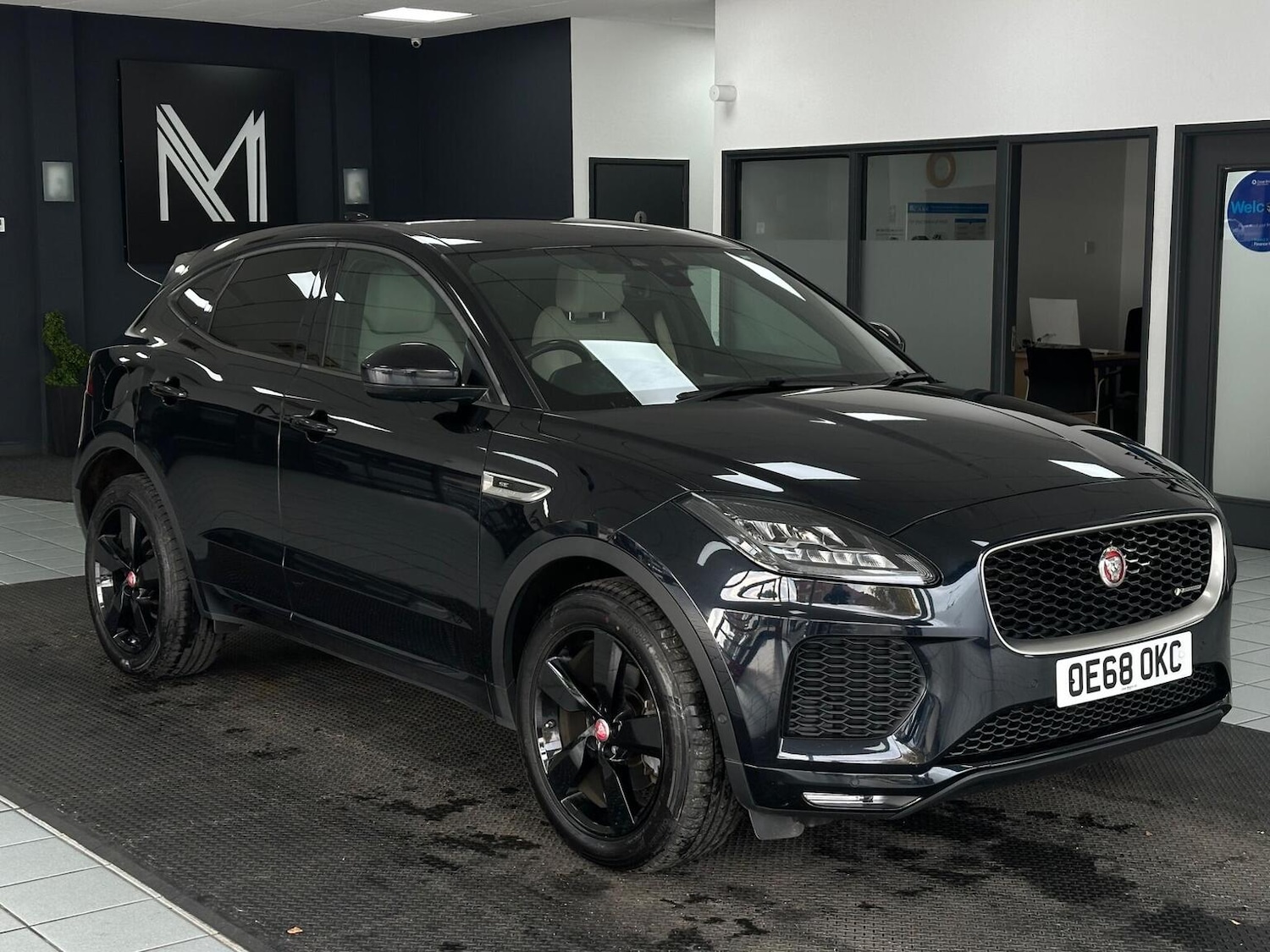 Used Jaguar E-Pace 2018 for sale - 77179710: Photo 3