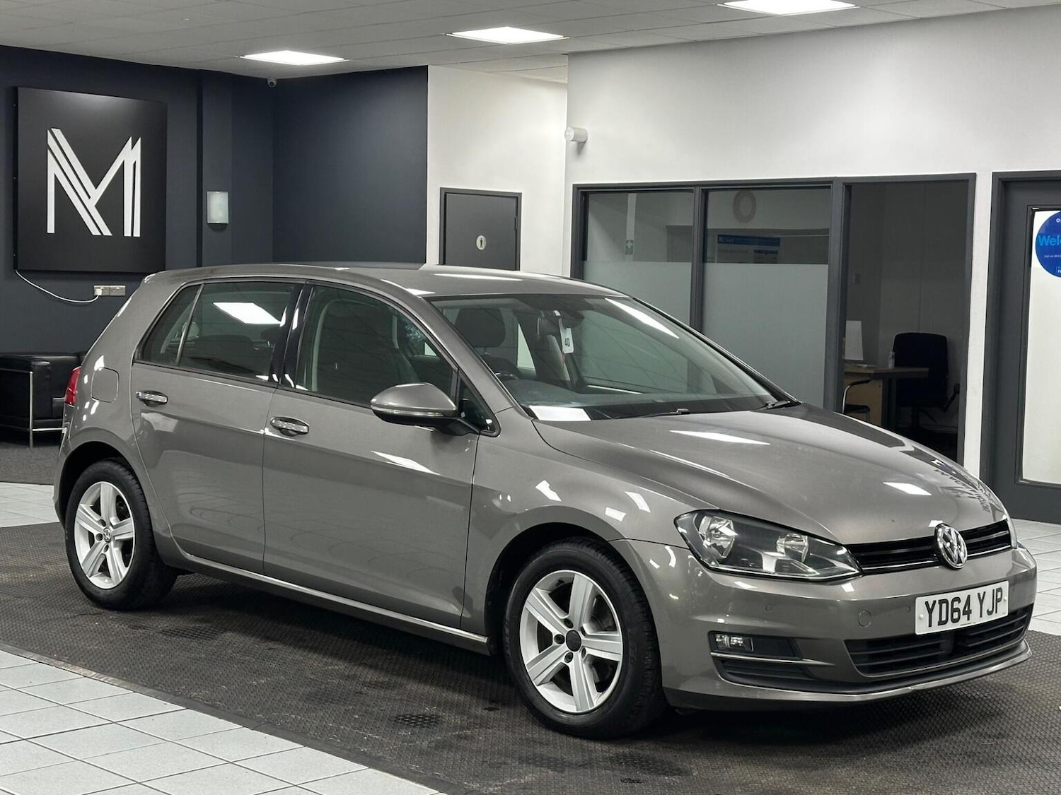 Used Volkswagen Golf 2014 for sale - 77228222: Photo 2