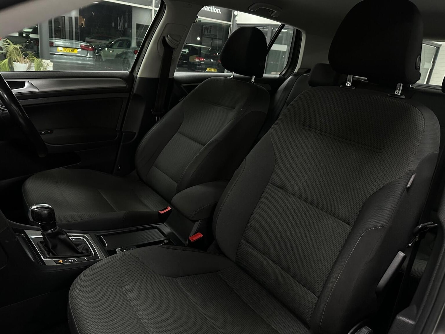 Used Volkswagen Golf 2014 for sale - 77228222: Photo 38