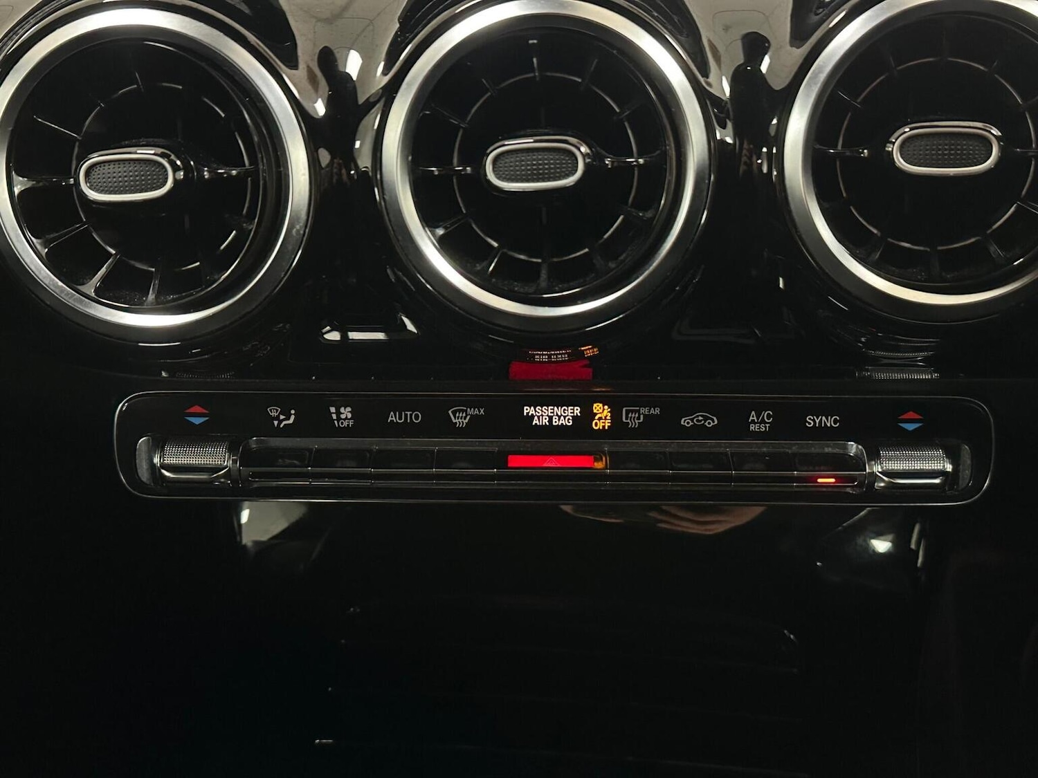 Used Mercedes-Benz A-Class 2018 for sale - 76656038: Photo 27