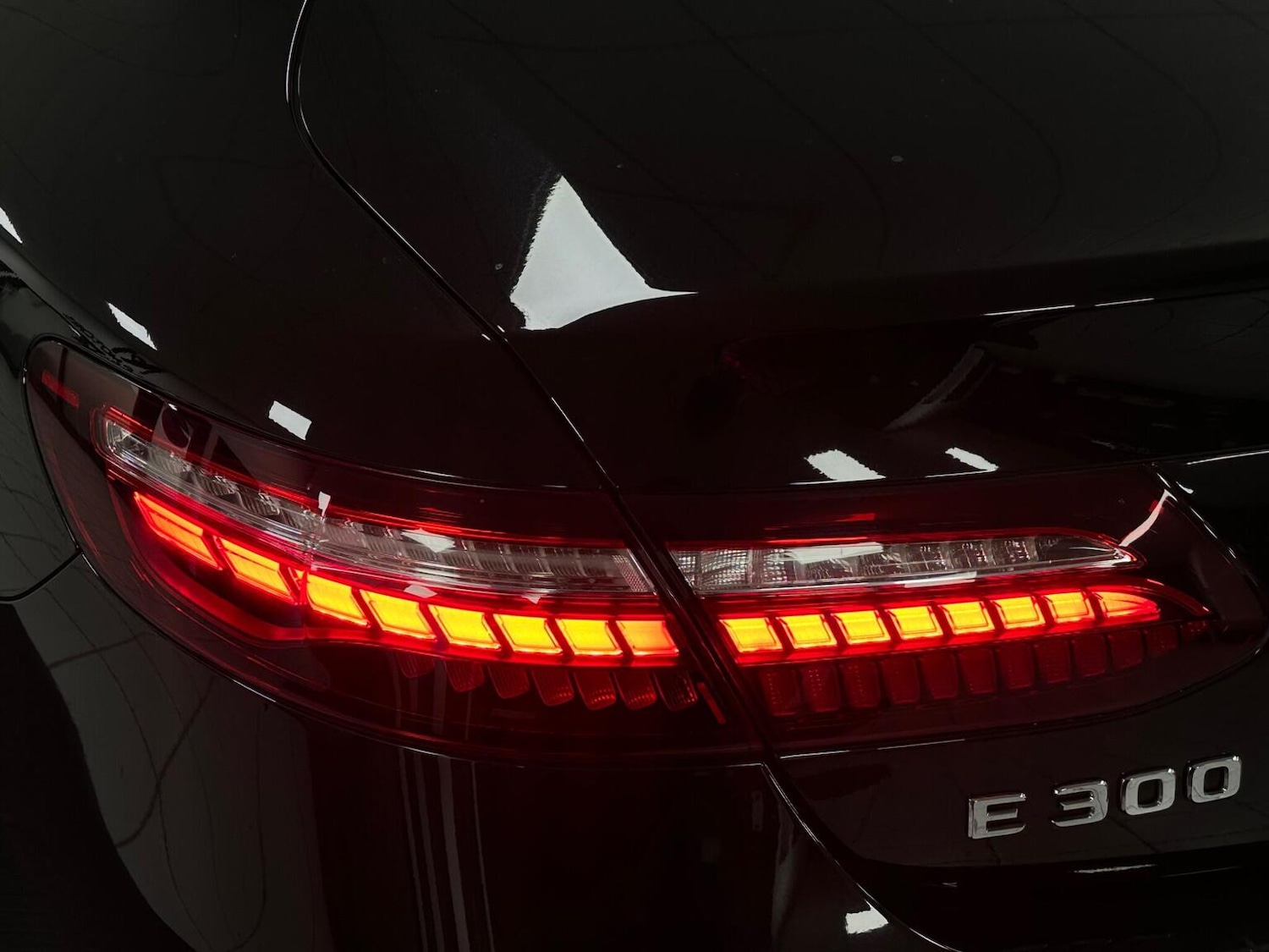 Used Mercedes-Benz E Class 2021 for sale - 76911098: Photo 32