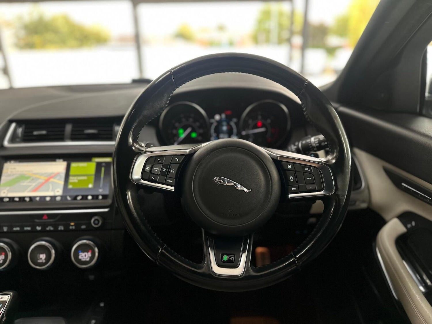 Used Jaguar E-Pace 2018 for sale - 76656089: Photo 19