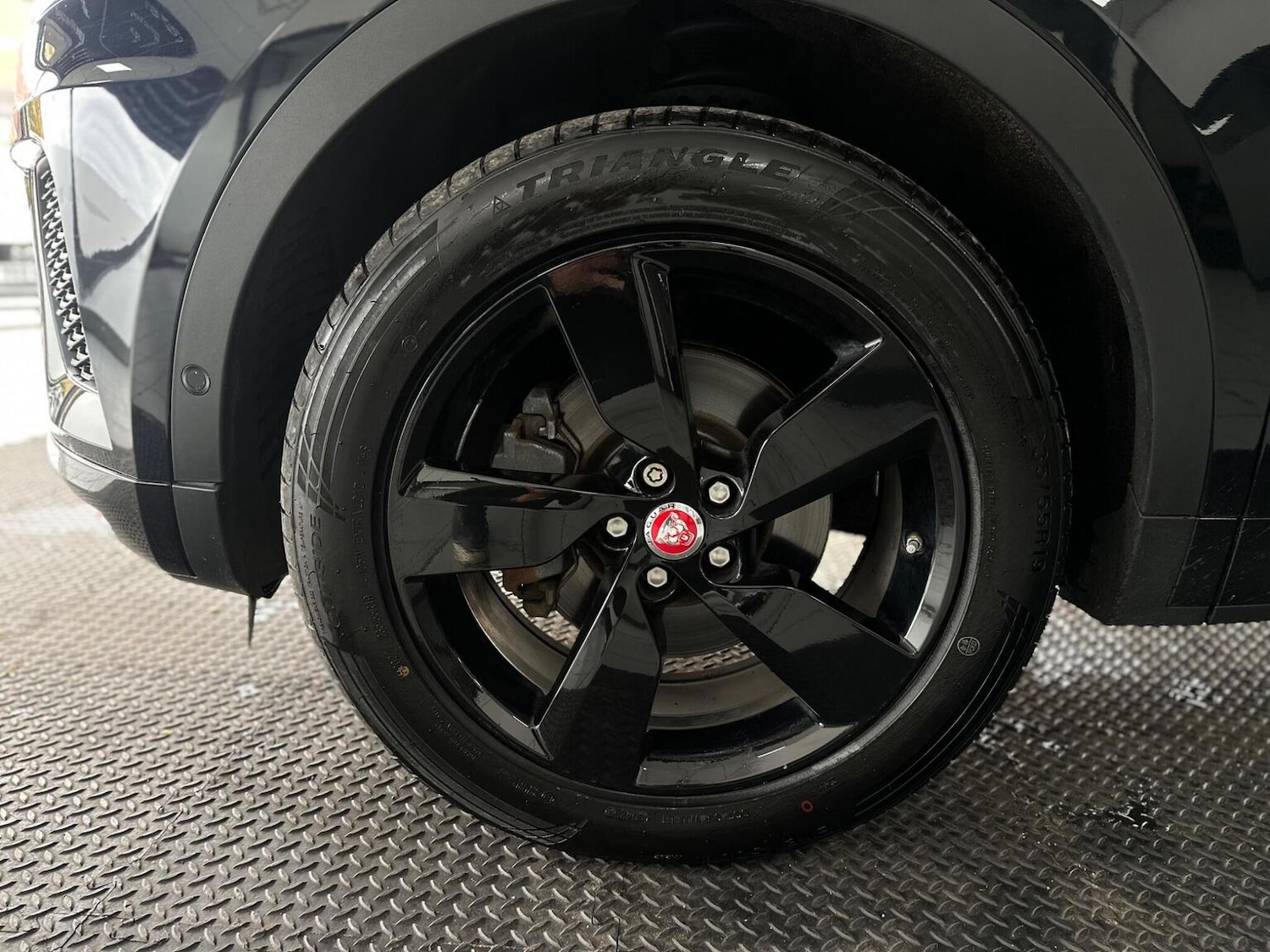 Used Jaguar E-Pace 2018 for sale - 76656089: Photo 8