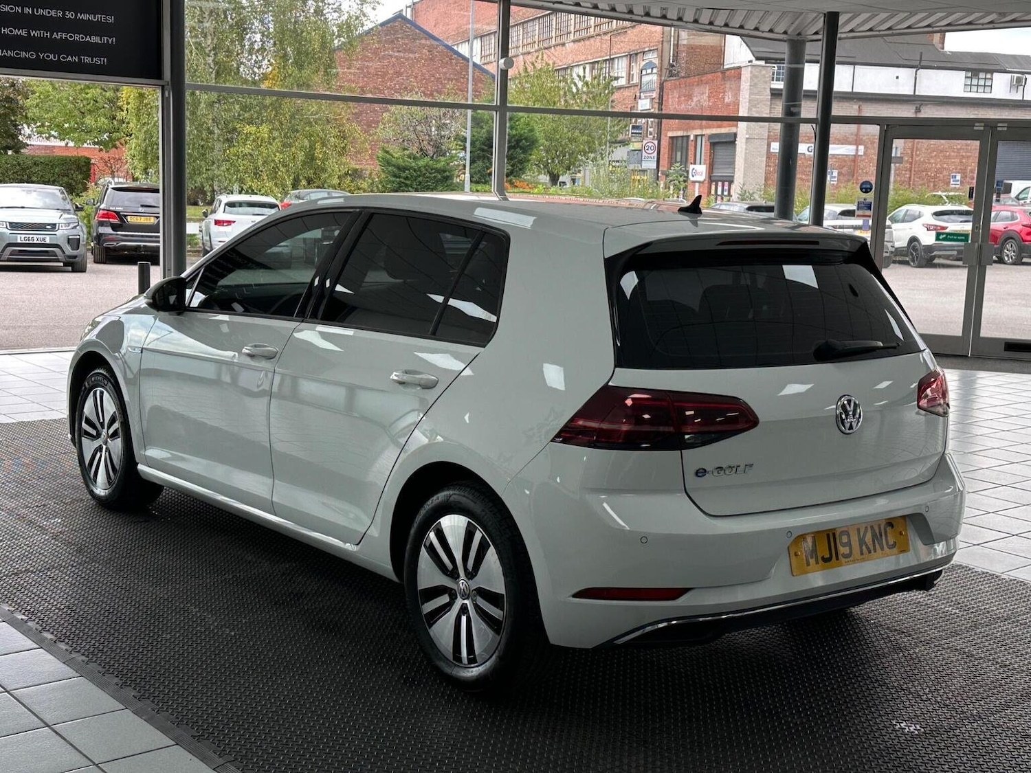 Used Volkswagen Golf 2019 for sale - 76656282: Photo 10