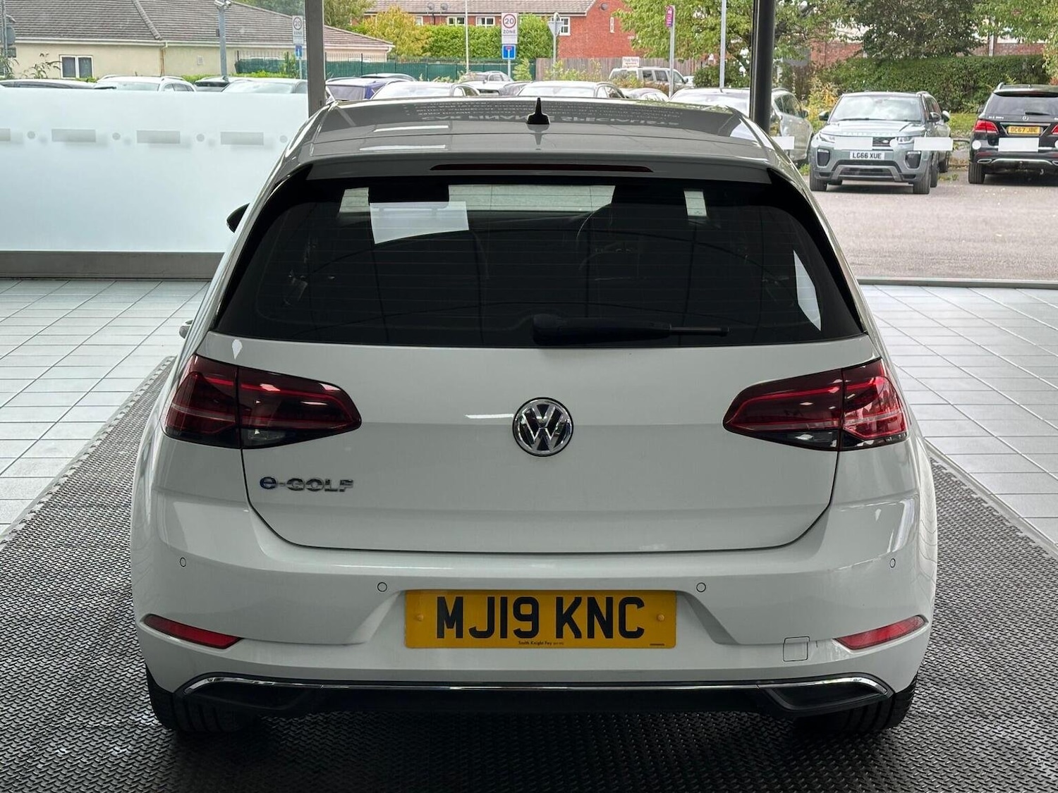 Used Volkswagen Golf 2019 for sale - 76656282: Photo 11