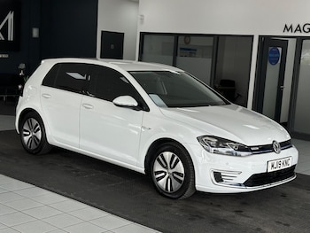 Used Volkswagen Golf 2019 for sale - 76656282: Photo