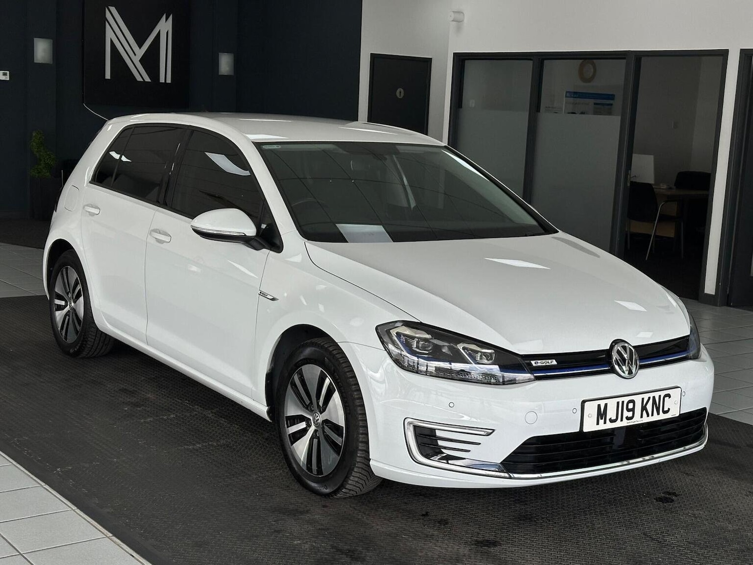 Used Volkswagen Golf 2019 for sale - 76656282: Photo 3