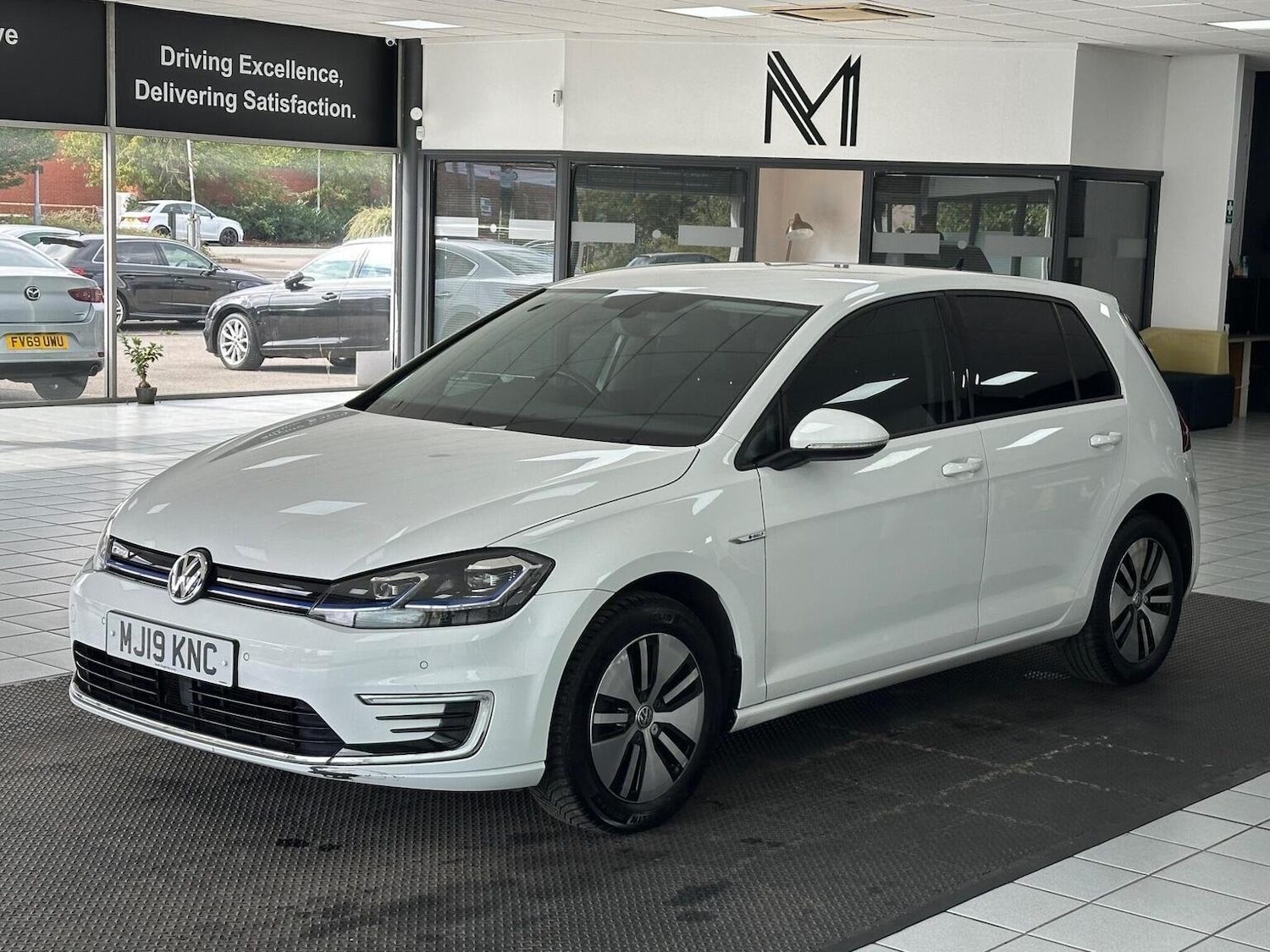 Used Volkswagen Golf 2019 for sale - 76656282: Photo 5