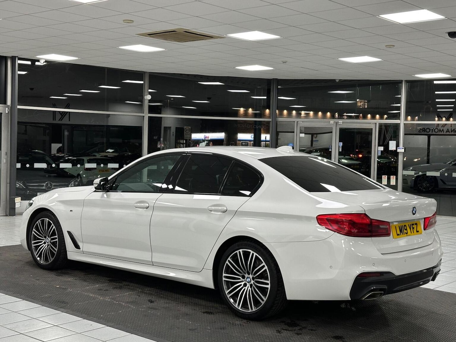 Used BMW 5 Series 2019 for sale - 76656135: Photo 11