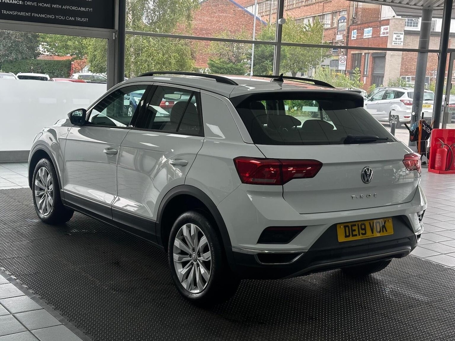 Used Volkswagen T-Roc 2019 for sale - 76656263: Photo 11